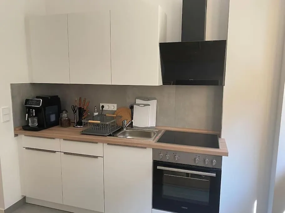 Modernes Apartment Mit Grosser Terrasse Drezno
